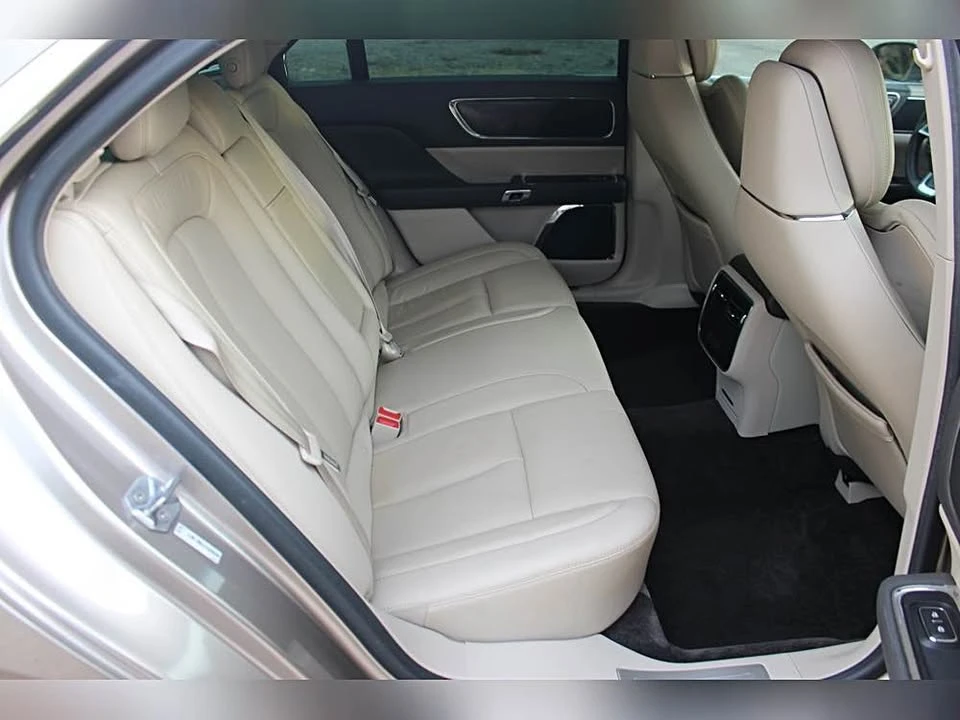 2018 Lincoln Continental 10th Gen - Image 10 of 20