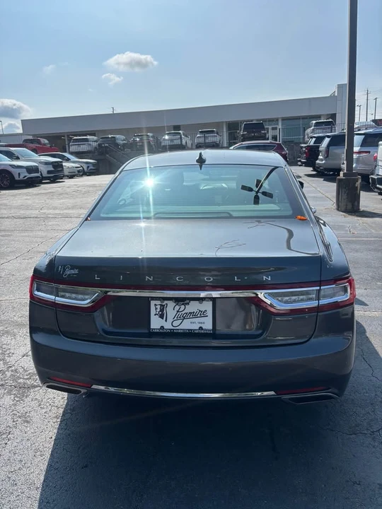2018 Lincoln Continental 10th Gen - Image 4 of 11