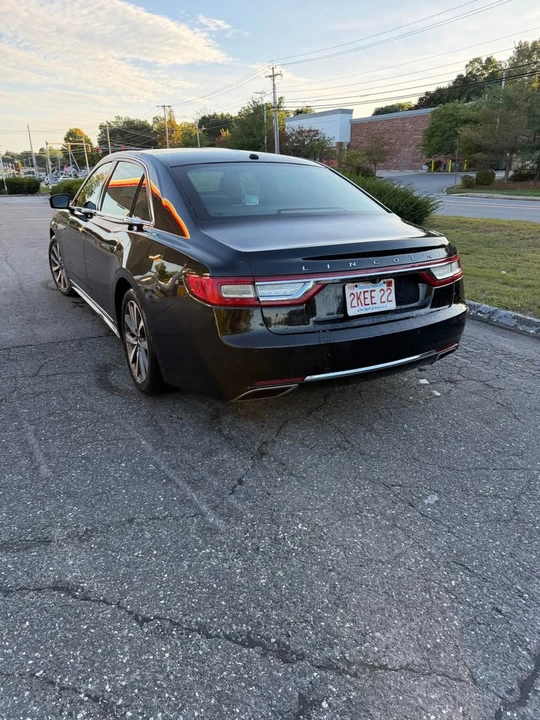 2018 Lincoln Continental 10th Gen - Image 4 of 7