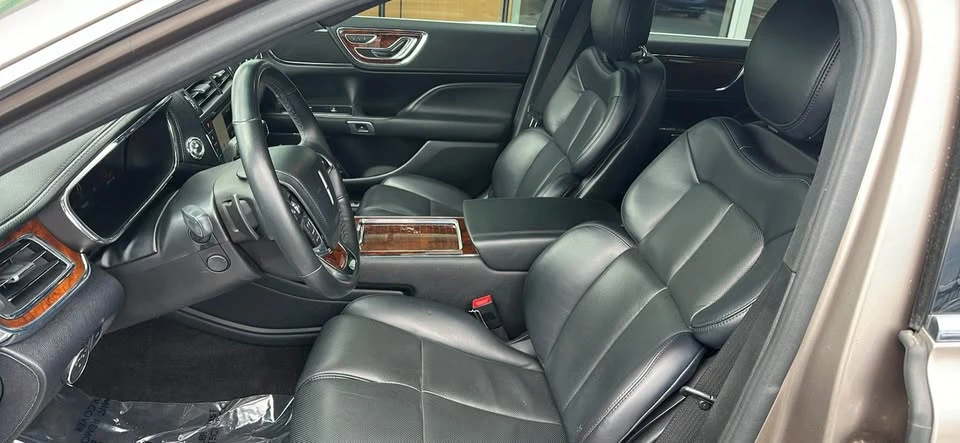 2018 Lincoln Continental 10th Gen - Image 9 of 13