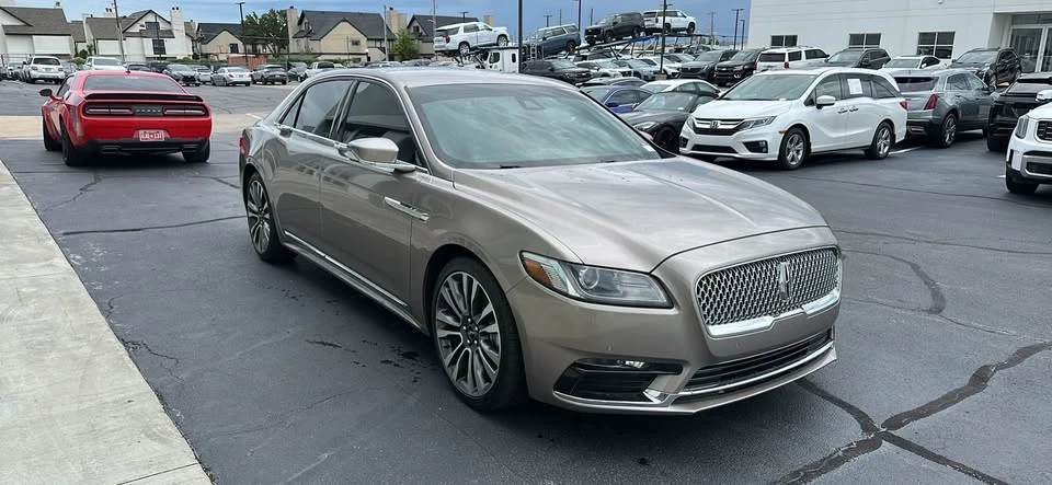 2018 Lincoln Continental 10th Gen - Image 7 of 13