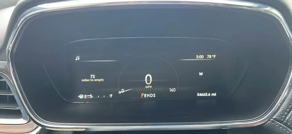 2018 Lincoln Continental 10th Gen - Image 11 of 13