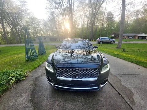 2018 Lincoln Continental Signature Sedan 4D