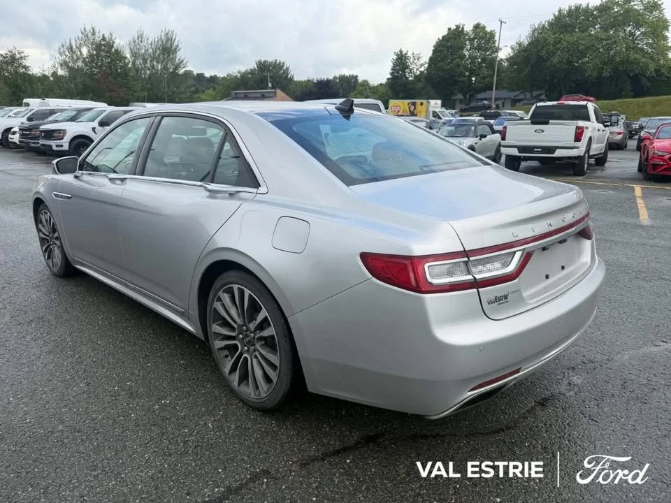 2018 Lincoln Continental 10th Gen - Image 4 of 13