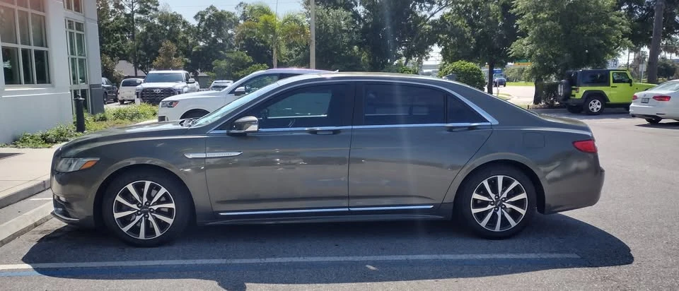 2018 Lincoln Continental 10th Gen - Image 3 of 3