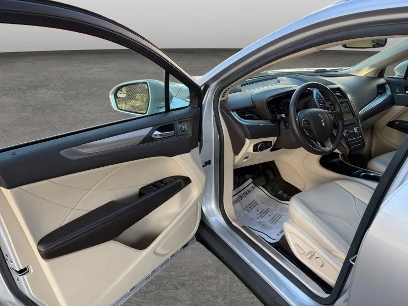 2018 Lincoln MKC - Image 9 of 12
