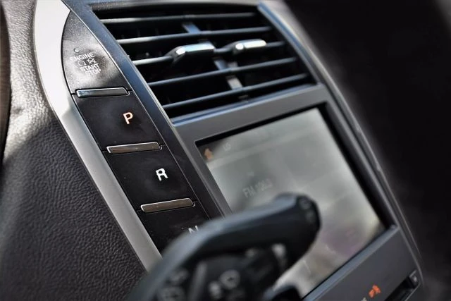 2018 Lincoln MKC - Image 11 of 21
