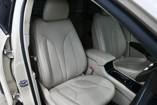 2018 Lincoln MKC - Image 18 of 21