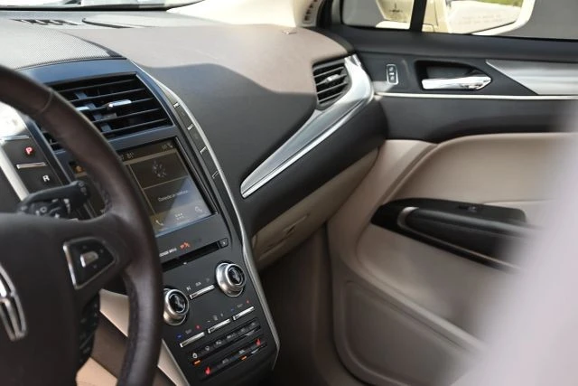 2018 Lincoln MKC - Image 10 of 21