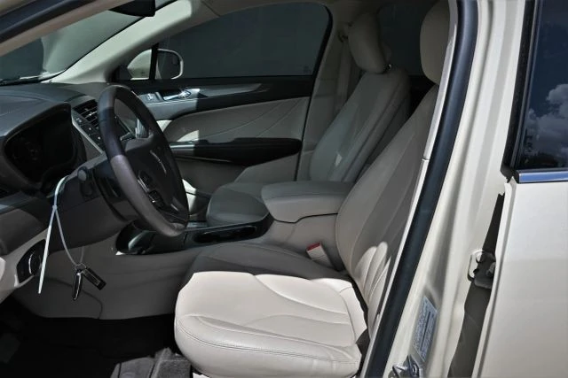 2018 Lincoln MKC - Image 17 of 21