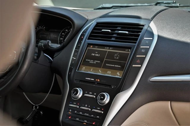 2018 Lincoln MKC - Image 12 of 21