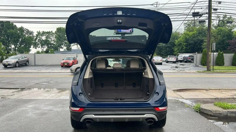 2018 Lincoln MKC - Image 9 of 12