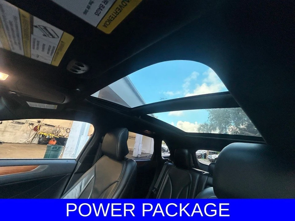 2018 Lincoln MKC - Image 11 of 12