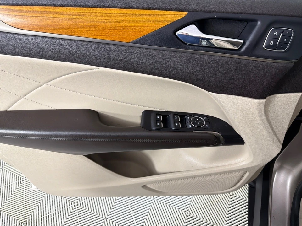 2018 Lincoln MKC - Image 11 of 12