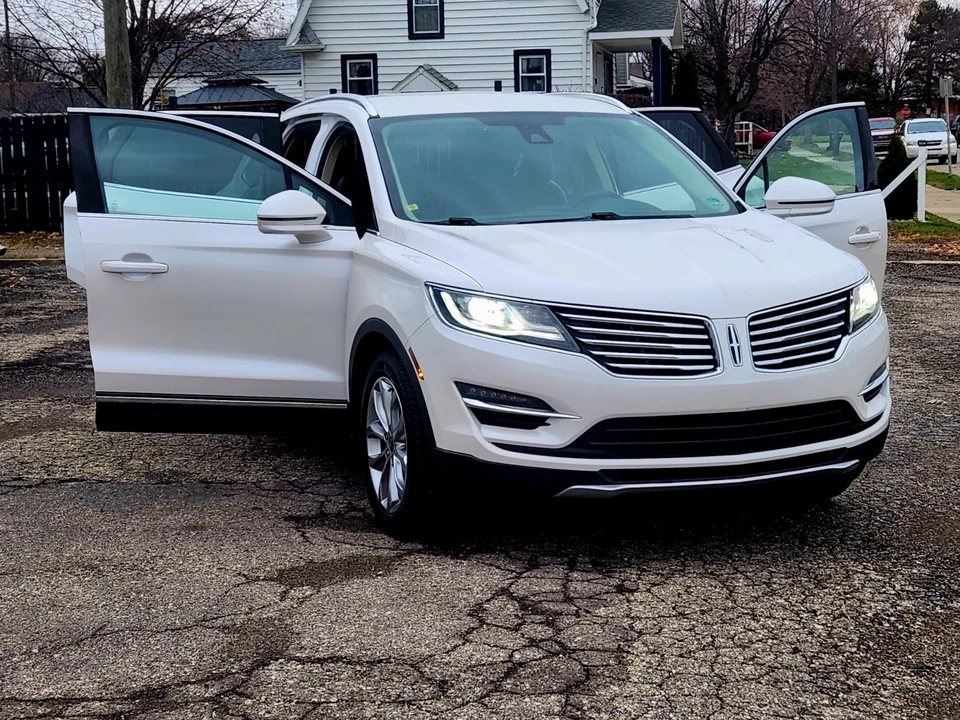 2018 Lincoln MKC - Image 9 of 21