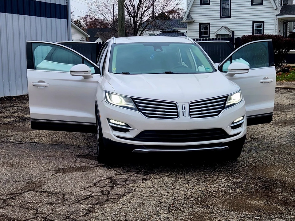 2018 Lincoln MKC - Image 8 of 21