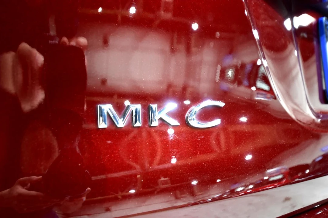 2018 Lincoln MKC - Image 9 of 12