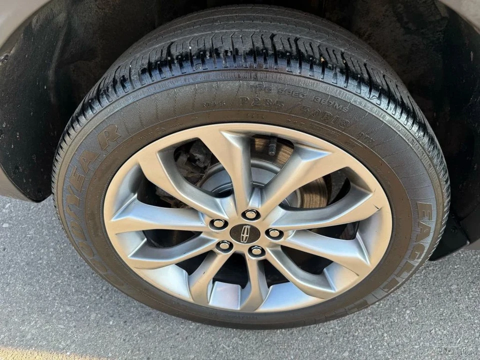 2018 Lincoln MKC - Image 11 of 12