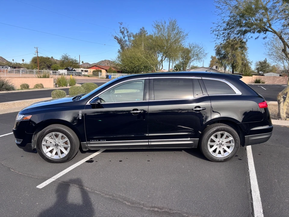 2018 Lincoln MKT - Image 7 of 19