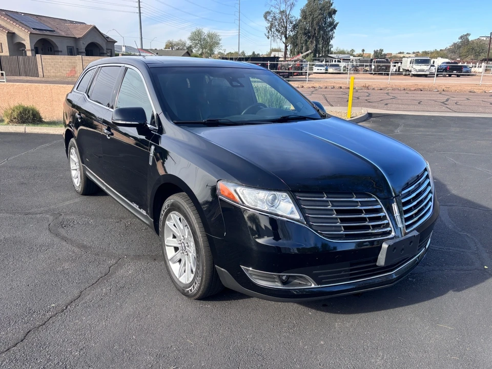 2018 Lincoln MKT - Image 16 of 19