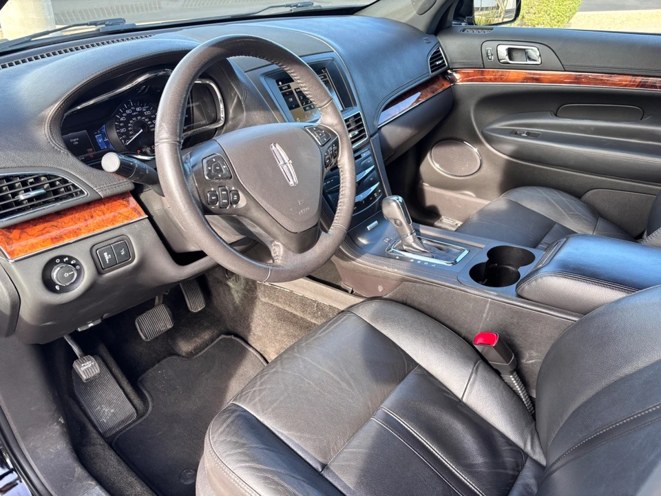 2018 Lincoln MKT - Image 5 of 19