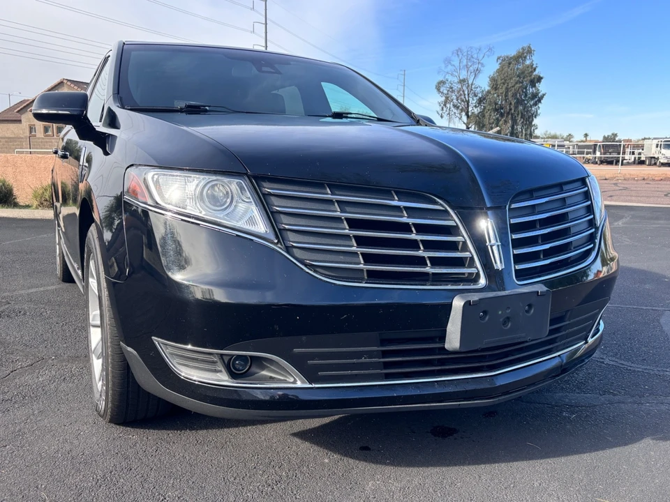 2018 Lincoln MKT - Image 17 of 19
