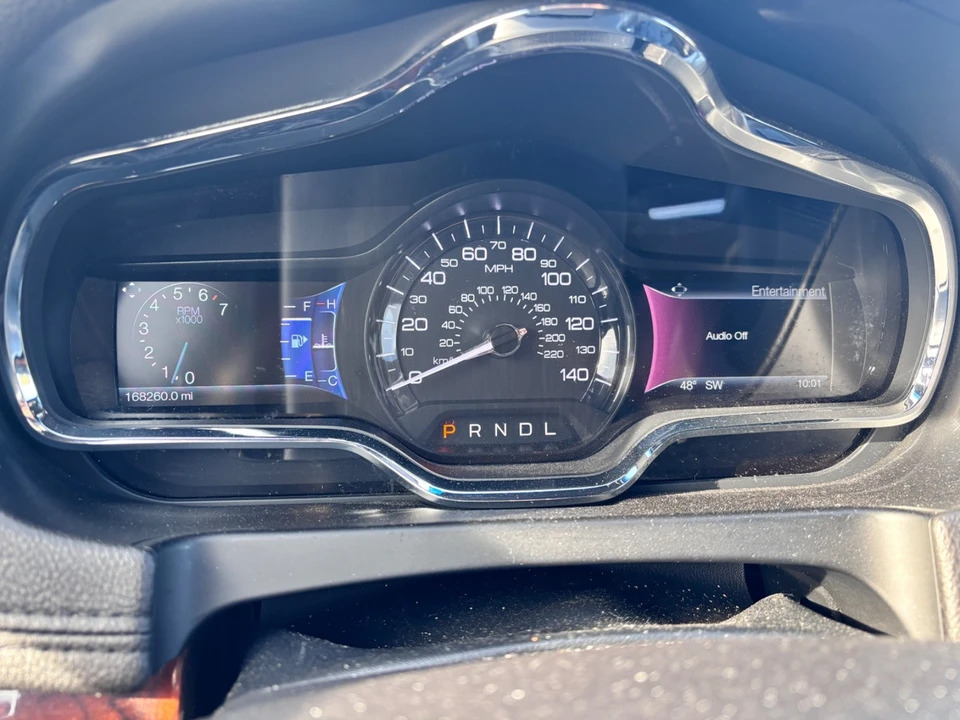 2018 Lincoln MKT - Image 2 of 19