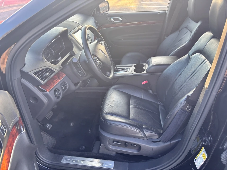 2018 Lincoln MKT - Image 4 of 21