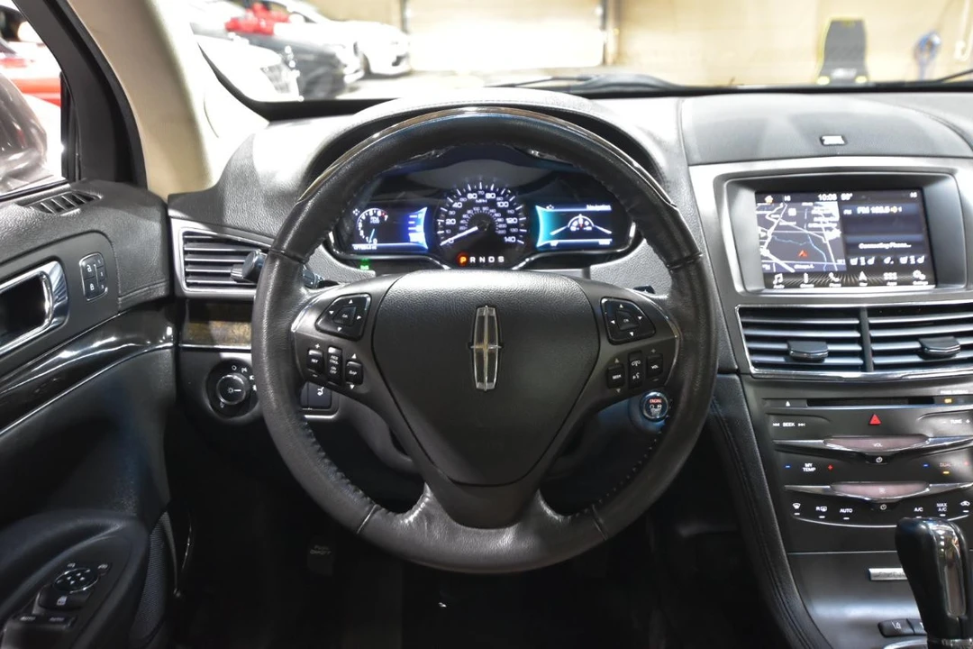 2018 Lincoln MKT - Image 17 of 31