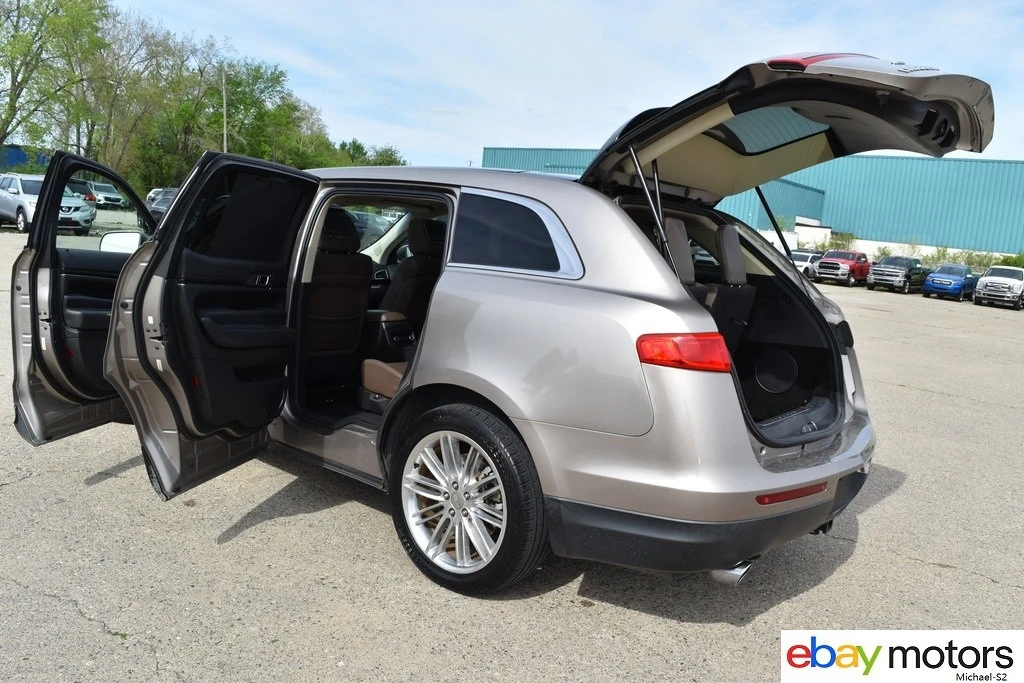2018 Lincoln MKT - Image 19 of 21