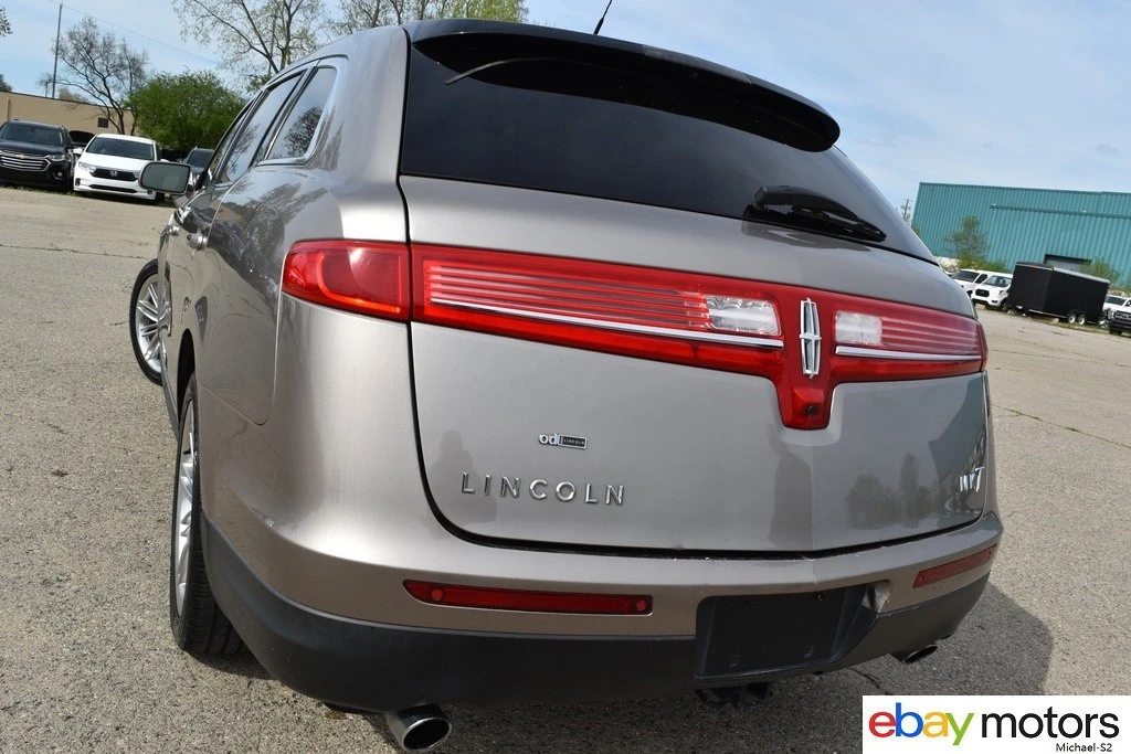 2018 Lincoln MKT - Image 6 of 21
