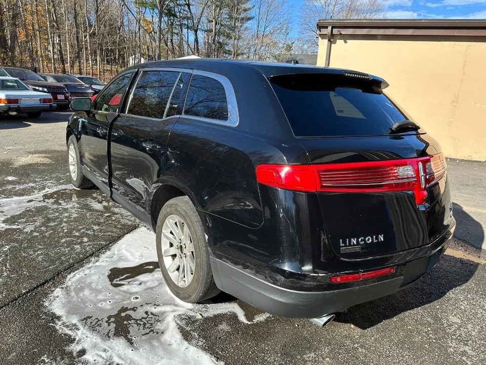 2018 Lincoln MKT - Image 4 of 11