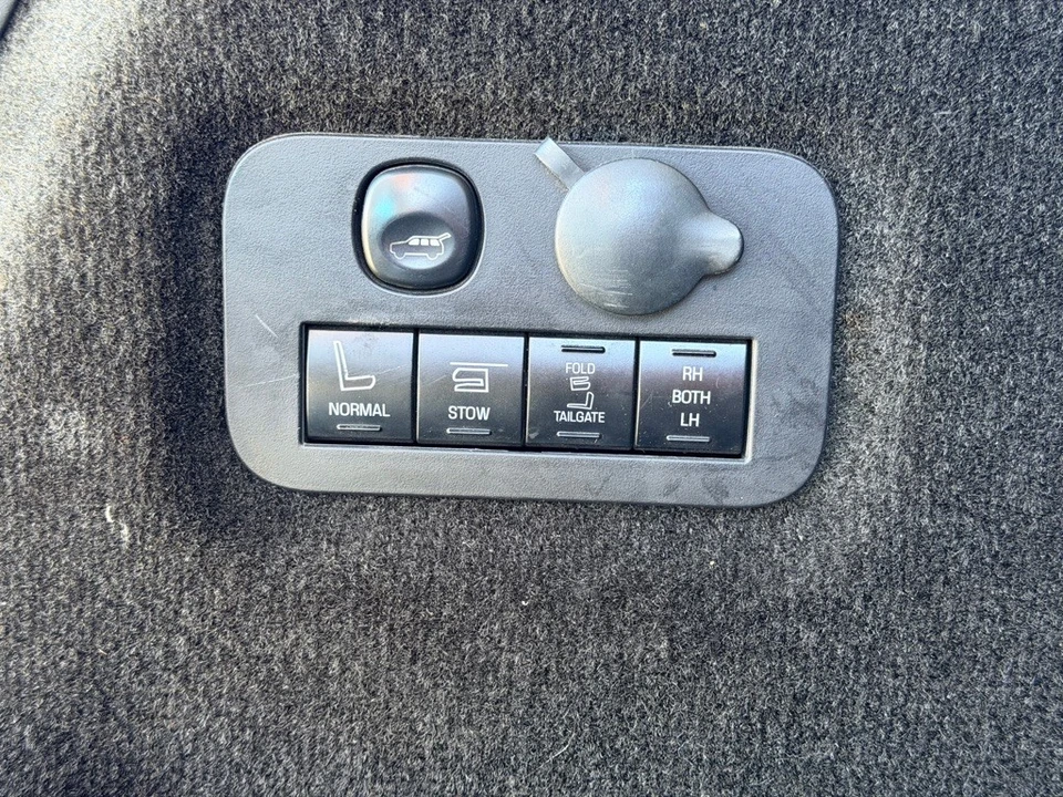2018 Lincoln MKT - Image 9 of 21