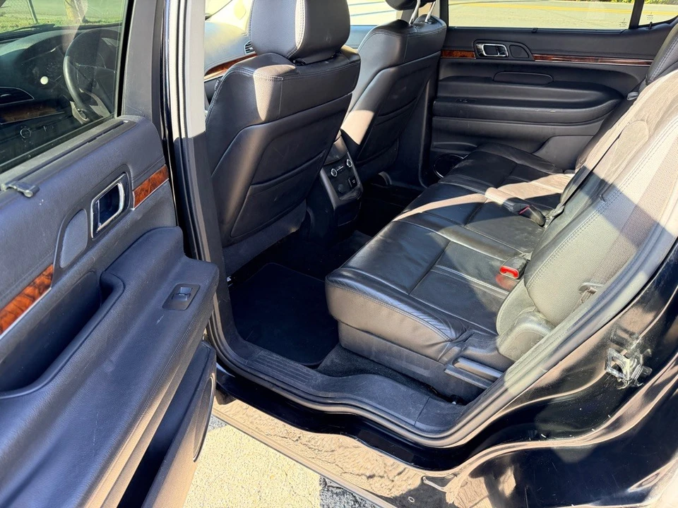 2018 Lincoln MKT - Image 16 of 21