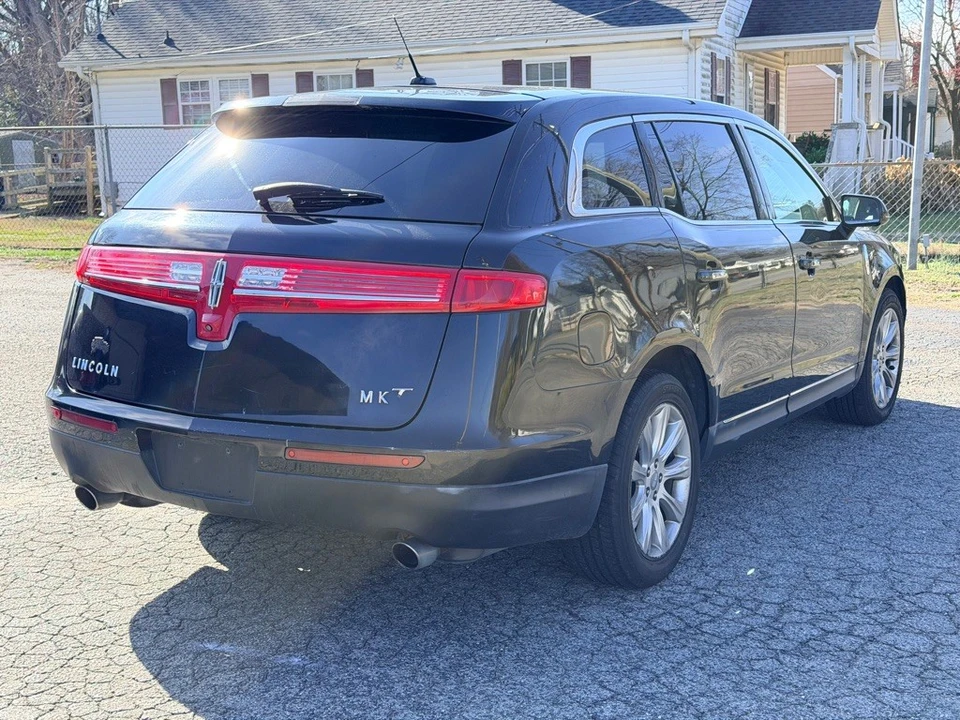 2018 Lincoln MKT - Image 4 of 21
