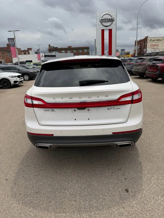 2018 Lincoln MKX - Image 4 of 12