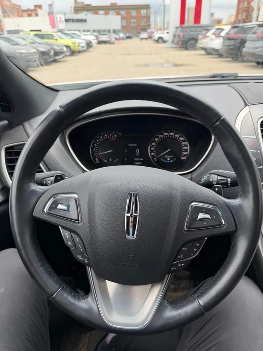 2018 Lincoln MKX - Image 8 of 12