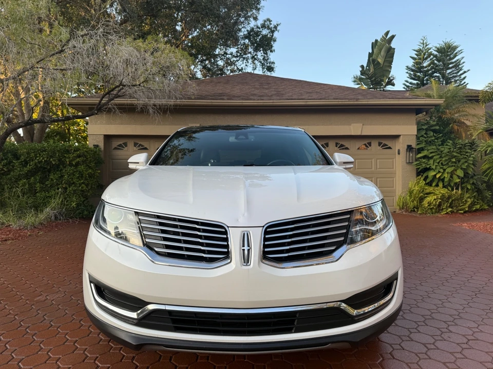 2018 Lincoln MKX - Image 8 of 21