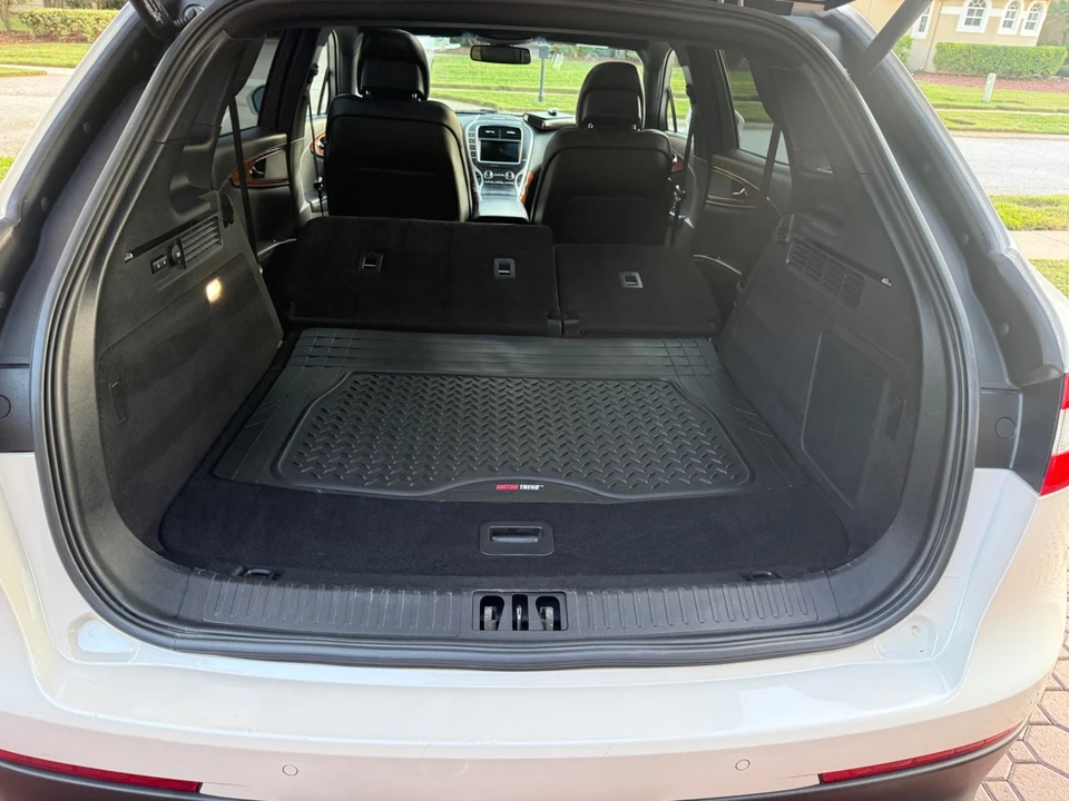 2018 Lincoln MKX - Image 16 of 21