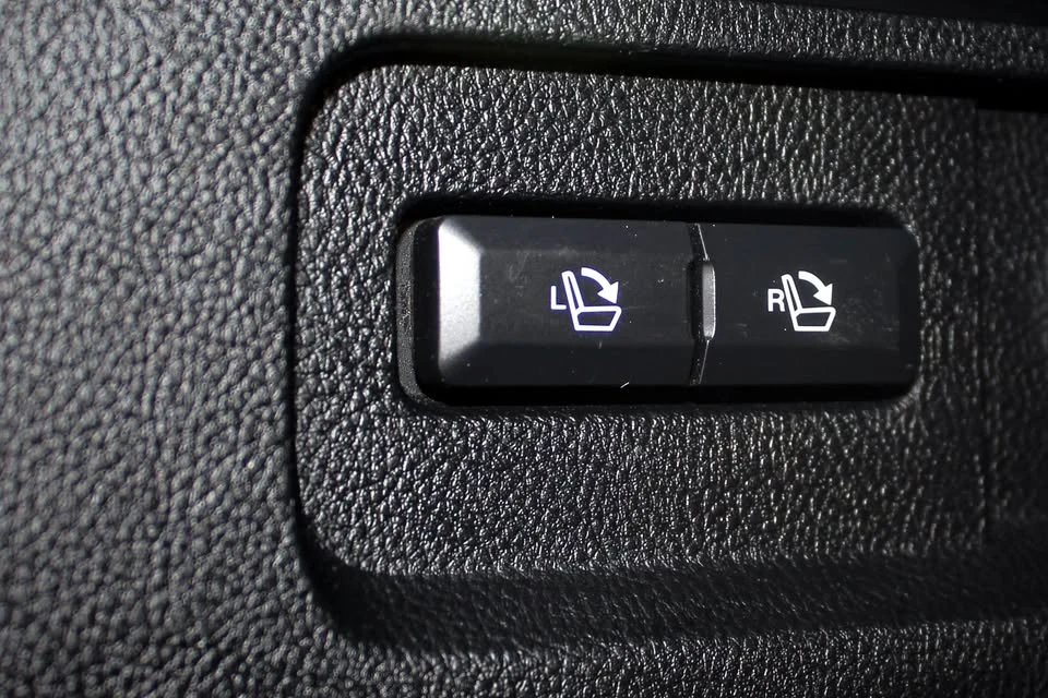 2018 Lincoln MKX - Image 10 of 18