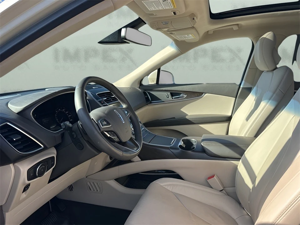 2018 Lincoln MKX - Image 9 of 12