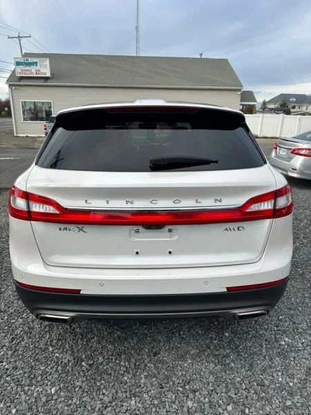 2018 Lincoln MKX - Image 4 of 12