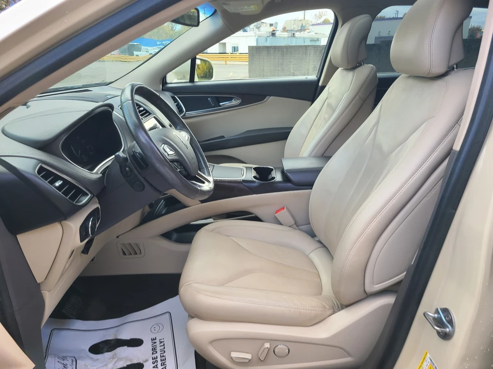 2018 Lincoln MKX - Image 10 of 12