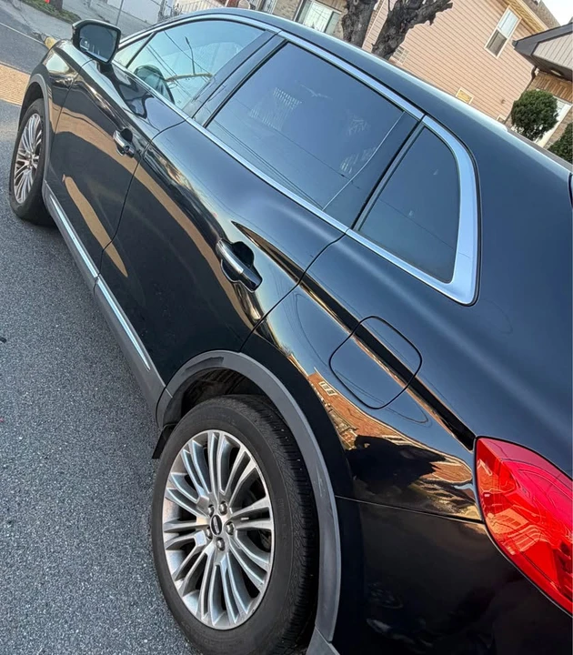 2018 Lincoln MKX - Image 2 of 8