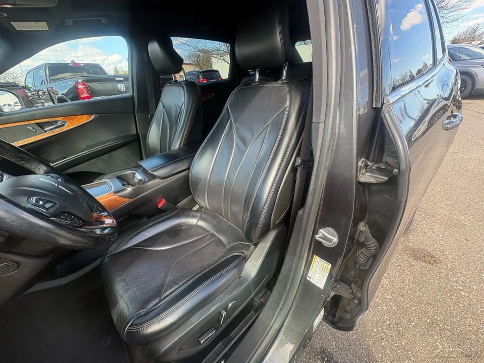 2018 Lincoln MKX - Image 8 of 12