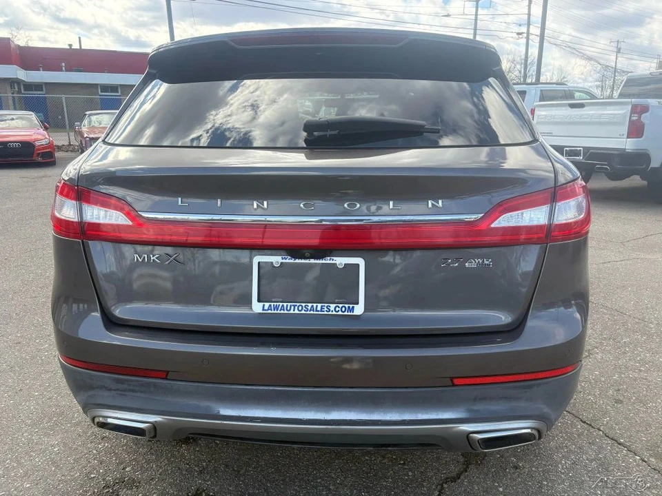 2018 Lincoln MKX - Image 6 of 12