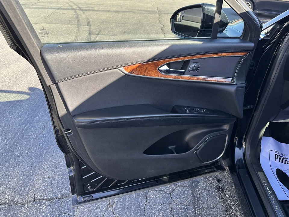 2018 Lincoln MKX - Image 8 of 12