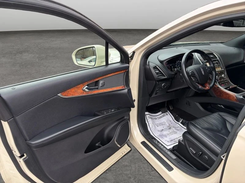 2018 Lincoln MKX - Image 9 of 12