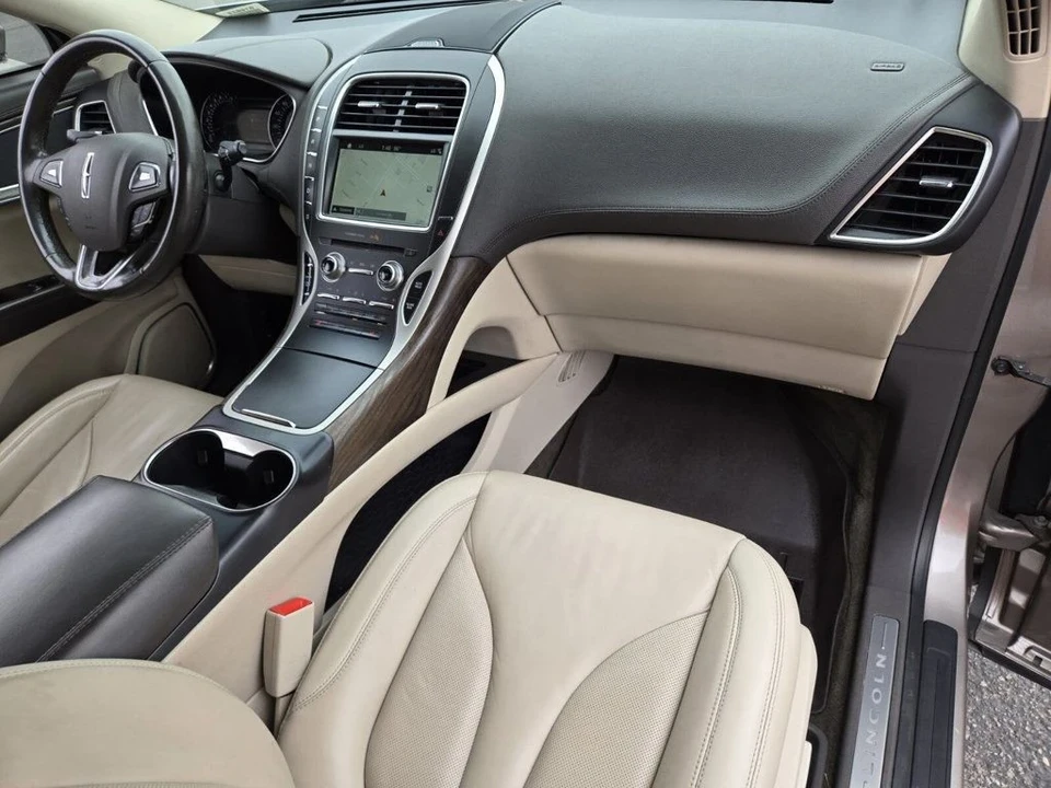 2018 Lincoln MKX - Image 15 of 21