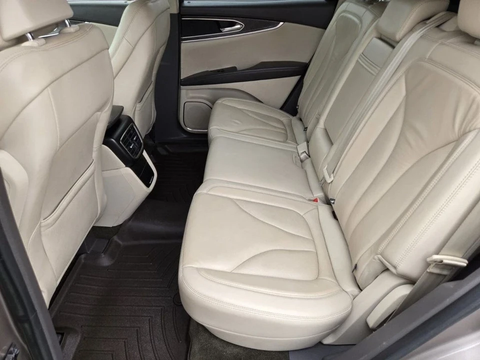 2018 Lincoln MKX - Image 8 of 12